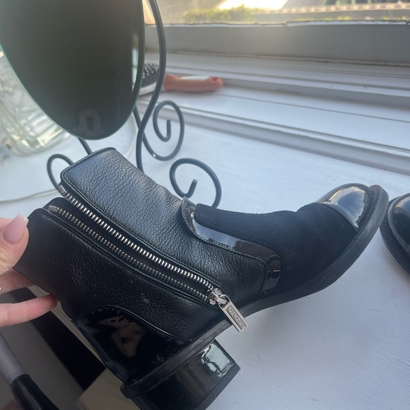 Chanel ankle boots size 5.5 - Picture 2 of 7